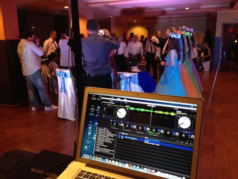 Eveniment PartyDJ București — sonorizare și lumini profesionale, fotografie 40